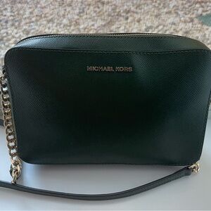 Michael Kors hunter green crossbody